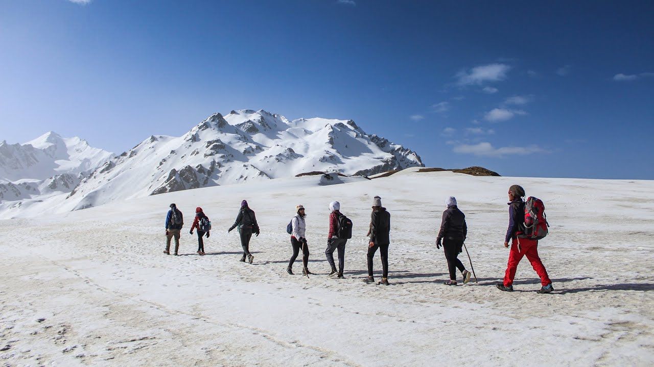 kasol sar pass trek invincible